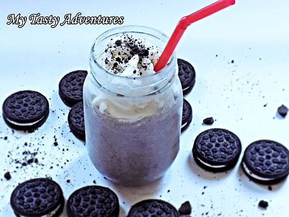Oreo shake i kawa mrożona - przepis na orzeźwiający deser