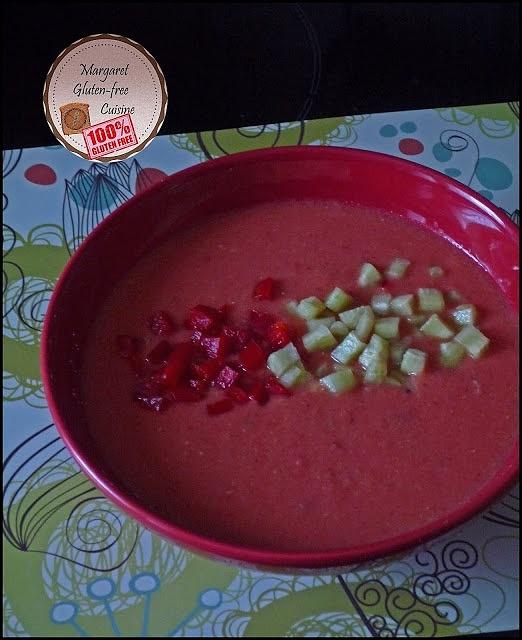 Gazpacho andaluzyjskie chłodnik z pomidorów i ogórków