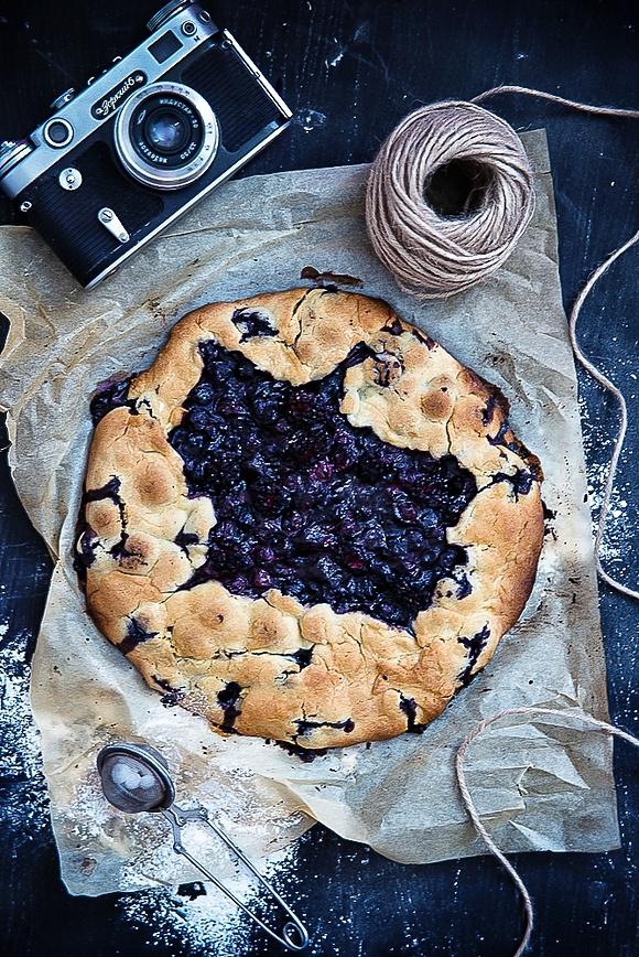 Galette z jeżynami i borówkami