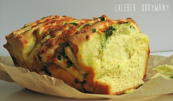 Odrywany chlebek czosnkowy