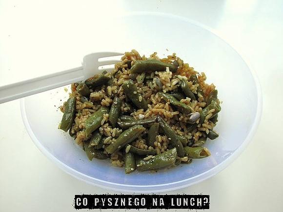 Orientalny ryż z fasolką szparagową