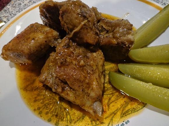 Żeberka wieprzowe – klasyka z żeberkami w paskach