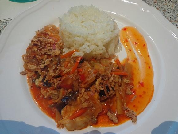 Kurczak z mieszanką chińską i sosem chili Tajskim