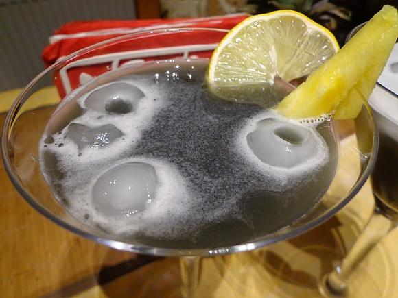 Vanity brunatna próźność drink - przepis na koneserski koktajl