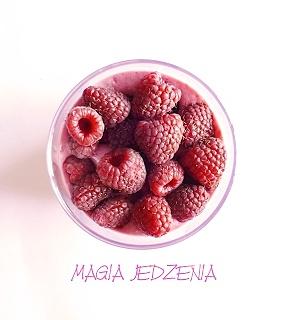 Gęste smoothie z malinami