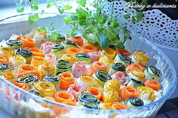Tarta z różyczkami – francuski przepis na smaczne danie główne