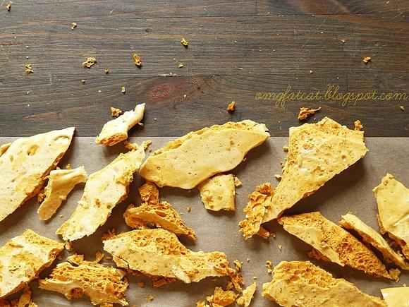 Honeycomb plaster miodu - domowy cukierek bezglutenowy i wegański