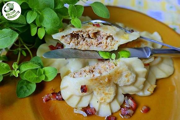 Pierogi z chabaninką, czyli mięsem