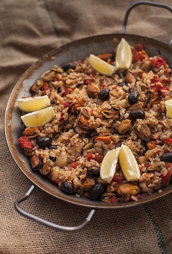Paella z owocami morza