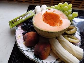 Witaminki z bananów, winogron, melona, brzoskwini, śliwek i borówek
