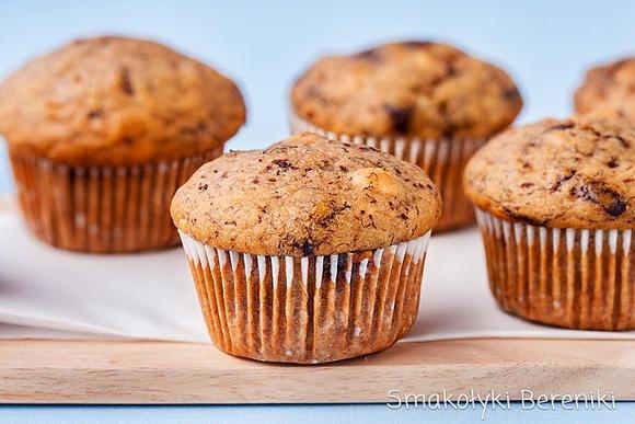 Muffiny bananowe z czekoladą i orzechami