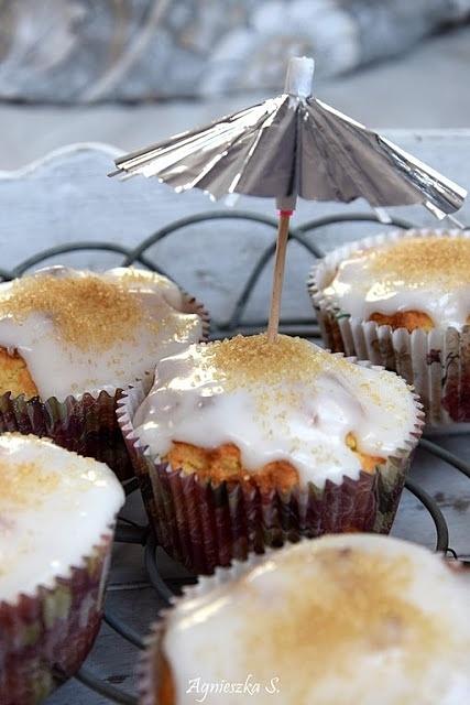 Bezglutenowe babeczki piña colada - orzeźwiający przepis