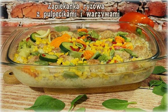 Zapiekanka ryżowa z pulpecikami i warzywami