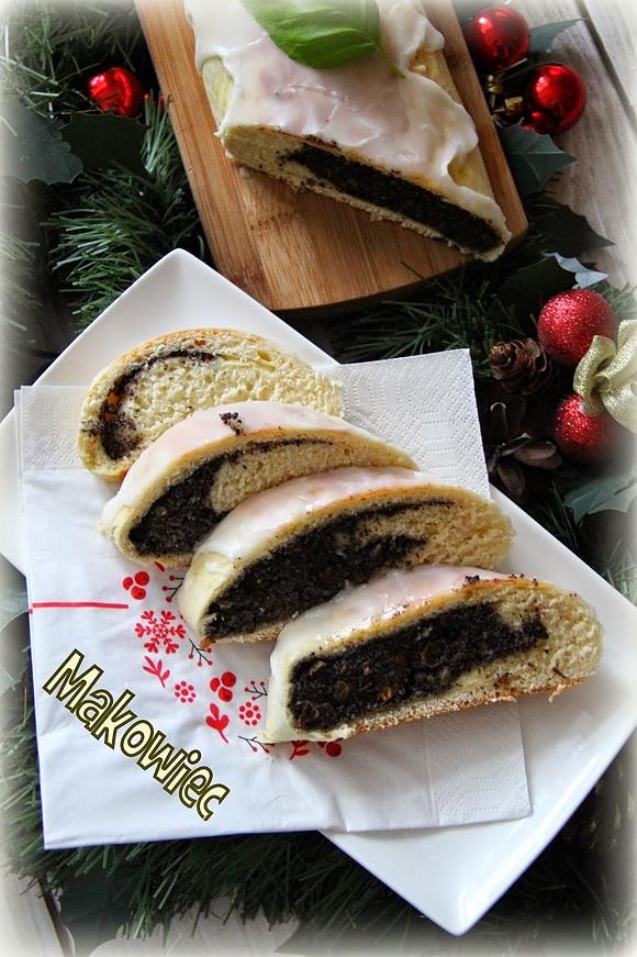 Makowiec rolada z ciasta drożdżowego