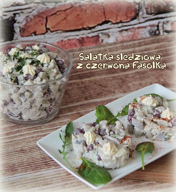 Sałatka śledziowa z czerwoną fasolką