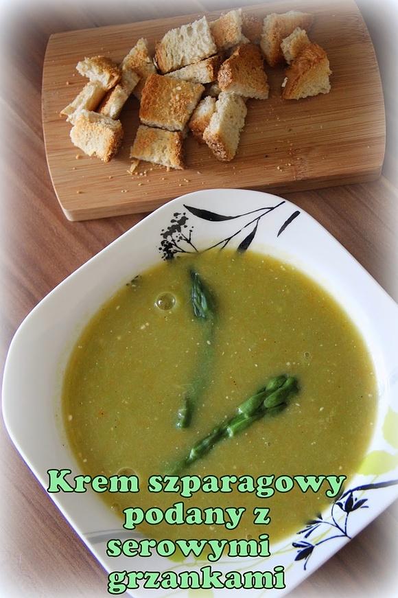 Krem ze szparagów zielonych z serowymi grzankami