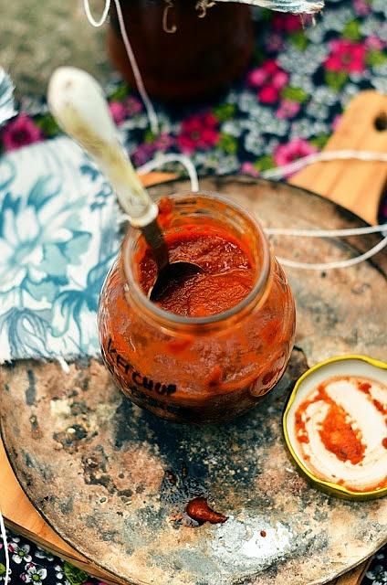 Domowy ketchup ze śliwką