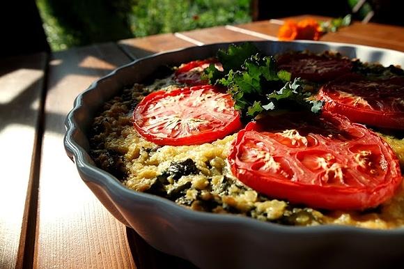 Tarta z jarmużem i soczewicą, wegańska bezglutenowa