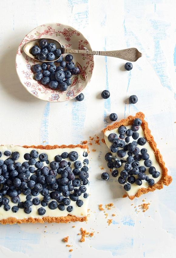 Tarta borówkowa z kremem maślankowym