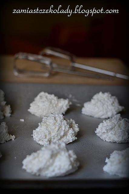 Bezglutenowe kokosowe chmurki
