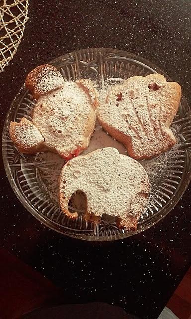 Jogurtowe muffiny xxl o smaku truskawek i malin