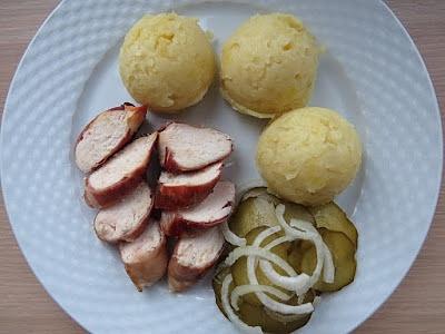Drobiowe kąski w skórce z szynki szwarcwaldzkiej i puree
