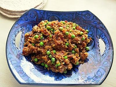 Kheema mater z chlebkami chapatti