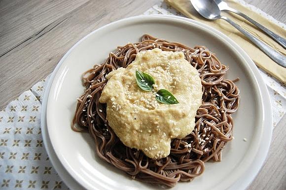Pesto z pomidorów koktajlowych
