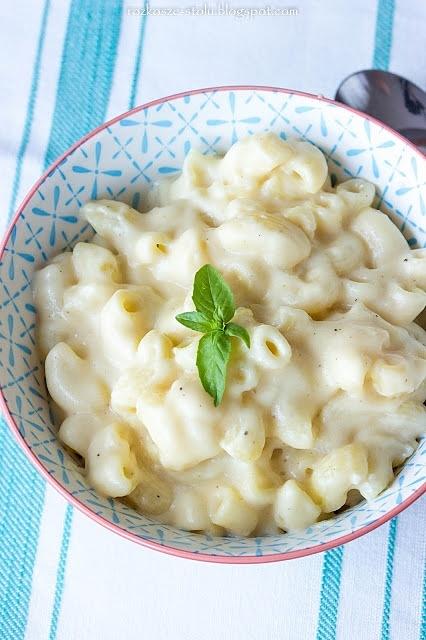 Klasyczny makaron z serem i parmezanem