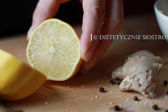Cytrynowa mikstura na odporność na dzień dobry lub dobrą noc