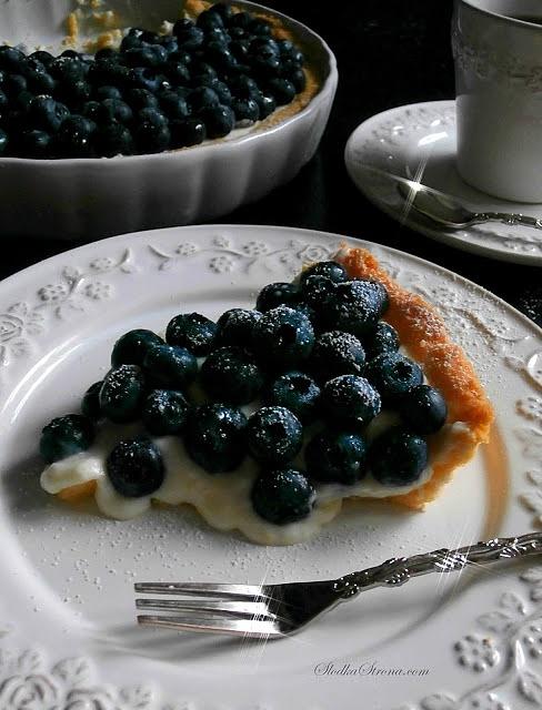 Tarta z borówkami amerykańskimi i masą śmietanowo-budyniową
