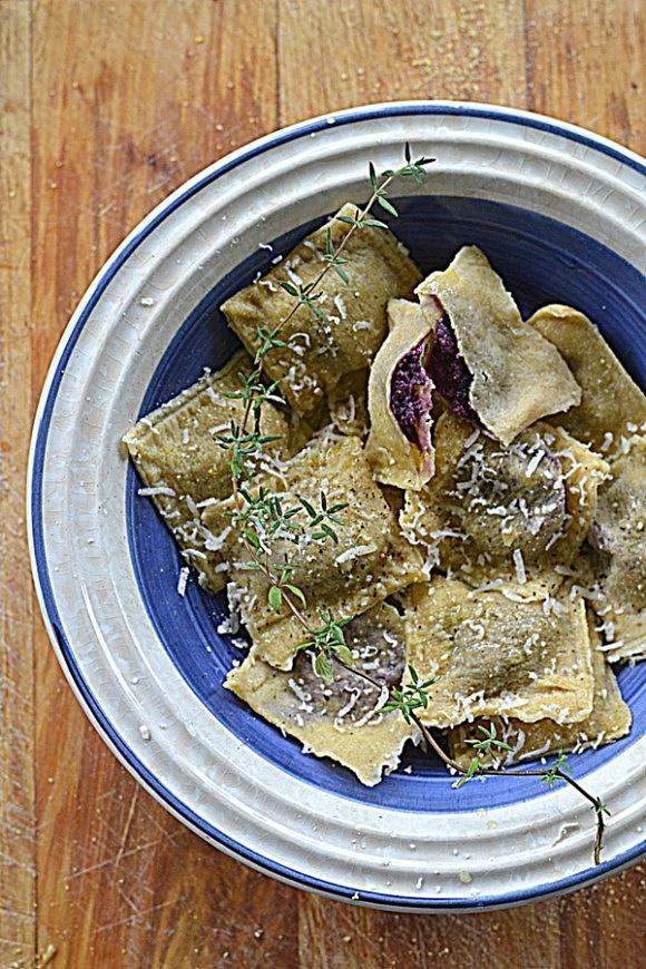 Ravioli z karmelizowaną marchewką i ricottą — włoska pasta e vino