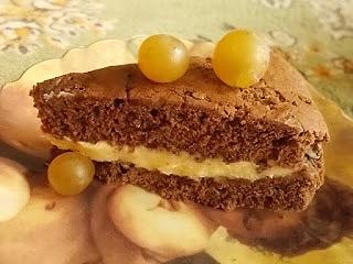 Torcik czekoladowo-orzechowy z masą kokosową
