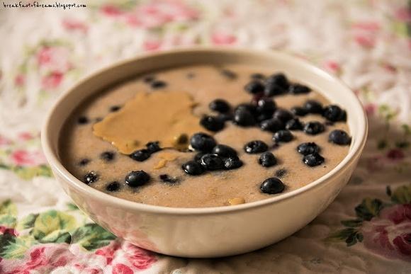 Kasza gryczana z borówkami i tahini