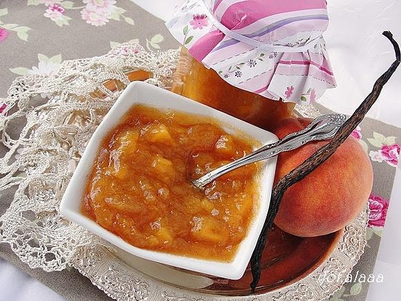 Brzoskwiniowy dżem z wanilią