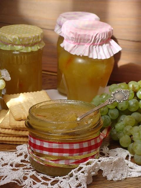 Winogronowa galaretka