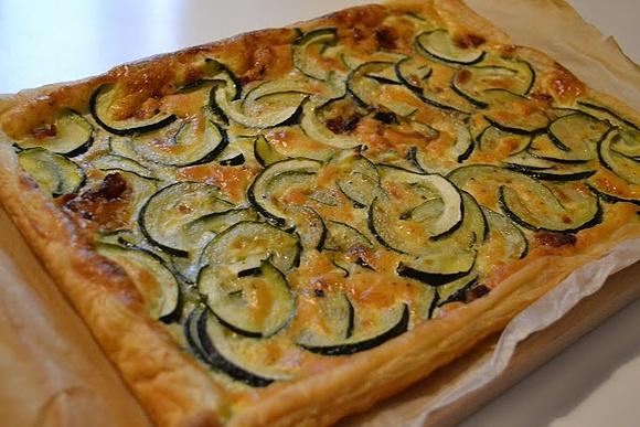 Tarta z cukinią i boczkiem