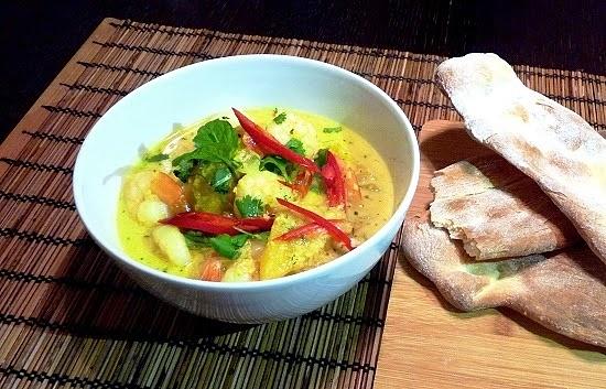 Krewetki curry z mango