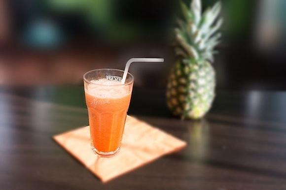 Smoothie z ananasem i arbuzem
