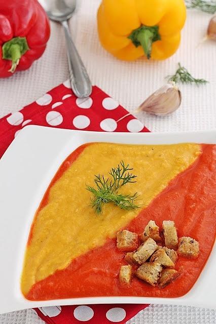 Krem z pieczonej papryki