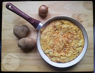 Tortilla de patatas z boczkiem