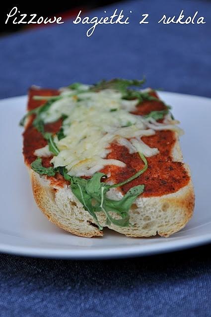 Pizzowe bagietki z rukolą