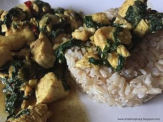 Curry z kurczakiem i szpinakiem - Indyjski przepis na danie główne