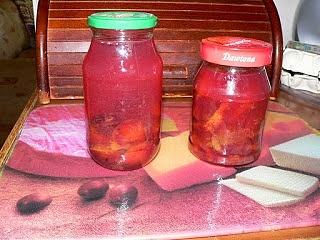 Kompot ze śliwek z cynamonem bez cukru