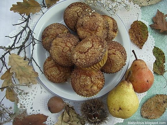Muffiny z gruszkami i cynamonem