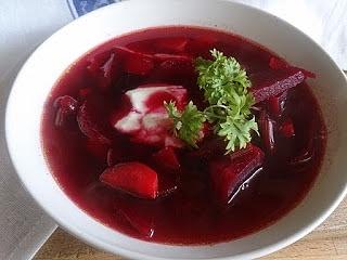 Jesień najlepsza pora na zupę buraczkową