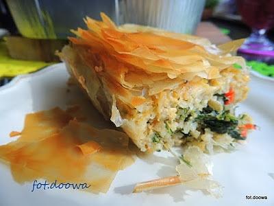 Grecki placek ryżowo-szpinakowy spanakopita