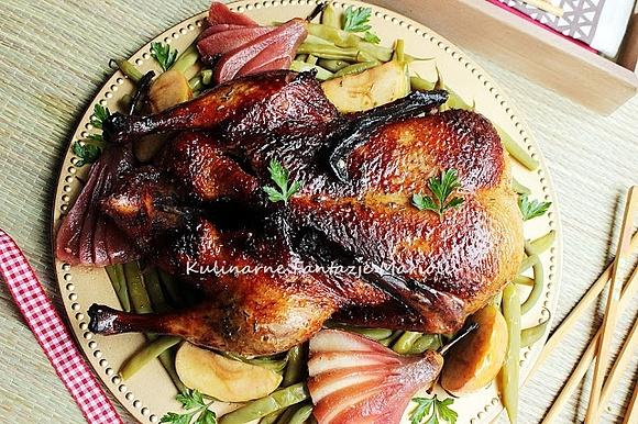 Kaczka po pekińsku pieczona z gruszkami
