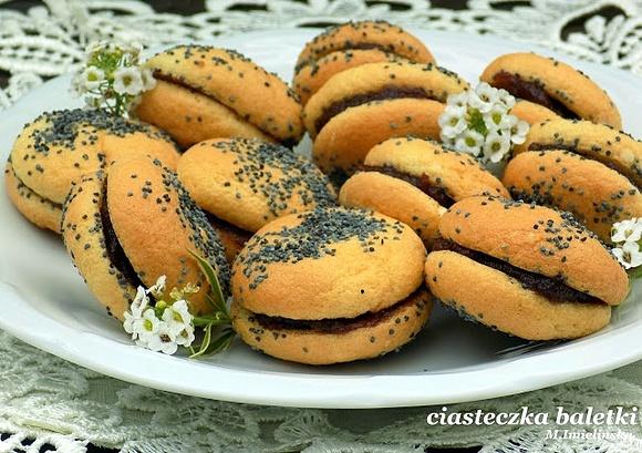 Baletki - biszkoptowe ciasteczka z makiem i marmoladą