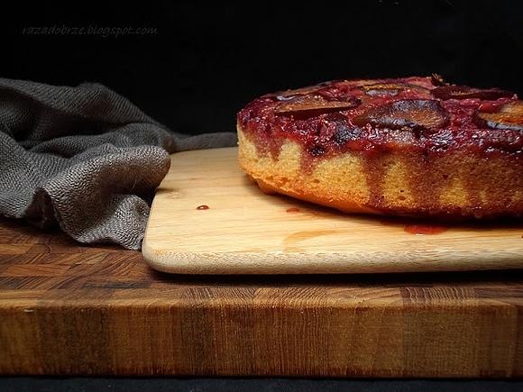 Figi z malinami w deserze
